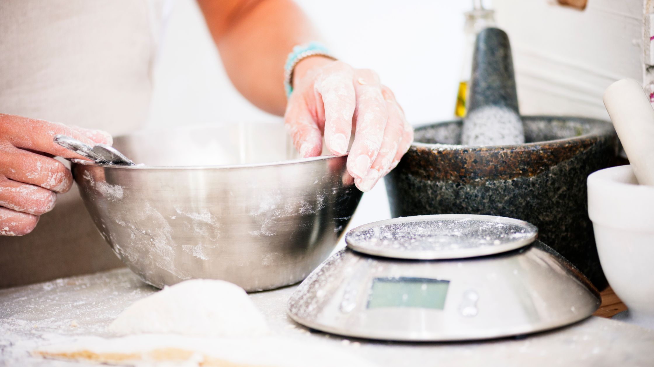 Read more about the article כיצד לבחור את כלי הבישול המתאימים למטבח שלך